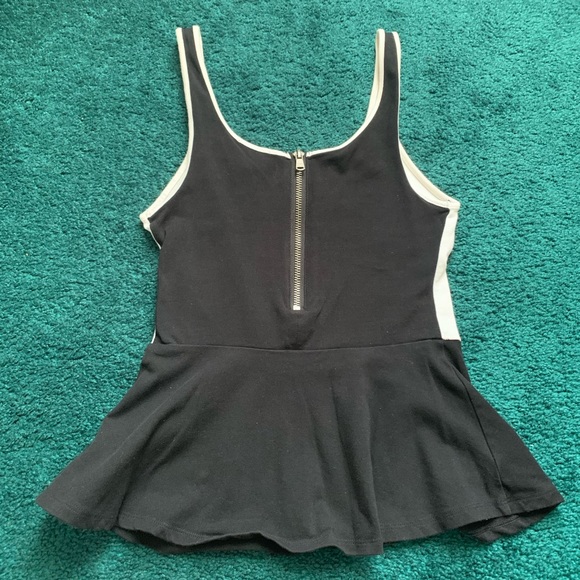 Express peplum tank top - Picture 2 of 3